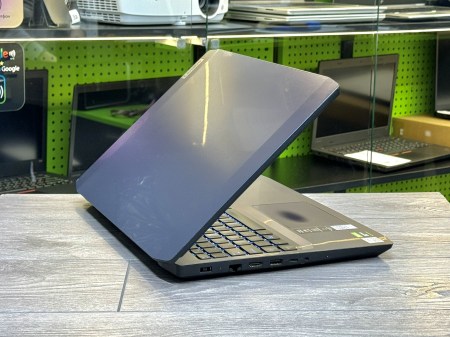 Lenovo Gaming 15IMH05 4